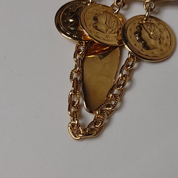 Gold Tone Fish And Dangling Chain Brooch - Picture 2 of 10